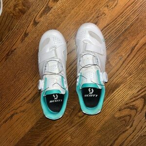 Scott Biking Shoes - Delta Cleat - Peloton Compatible Shoe